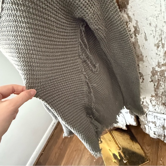 Free people olive green moonshine sweater waffle distressed sz M - Picture 5 of 12